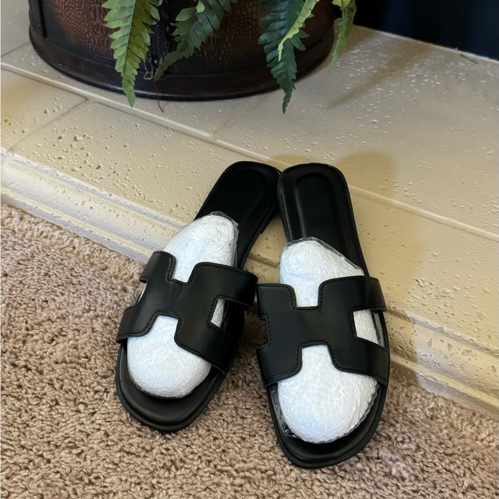 ☀️☀️Hot Summer Sale - Black Sandals☀️☀️